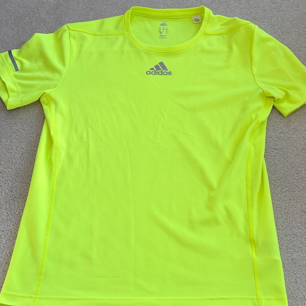 Adidas men’s t shirt size small